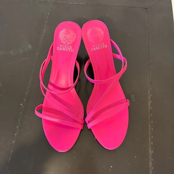 Vince Camuto Pink Kitten Heel Sz 9 - Picture 3 of 9